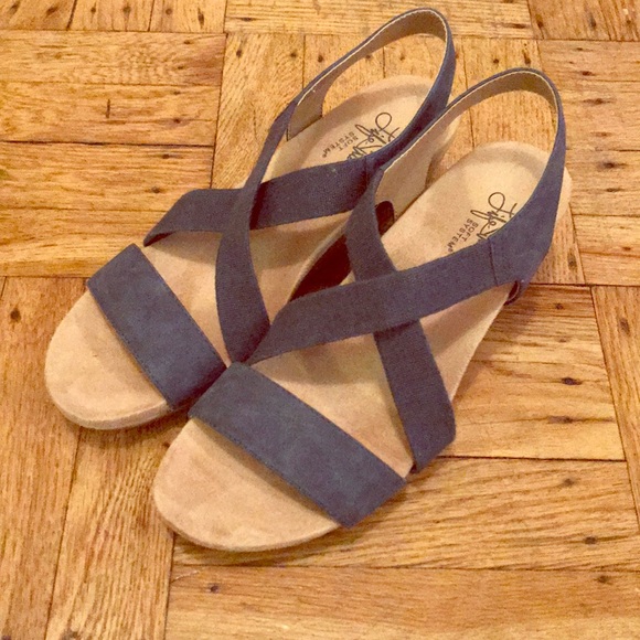 Life Stride Shoes - Wedge Strappy Sandal
